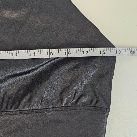 Womens Plus Size 1X Shiny Black Metallic Razor Back Exercise Gym Yoga Sports Bra - Picture 9 of 10